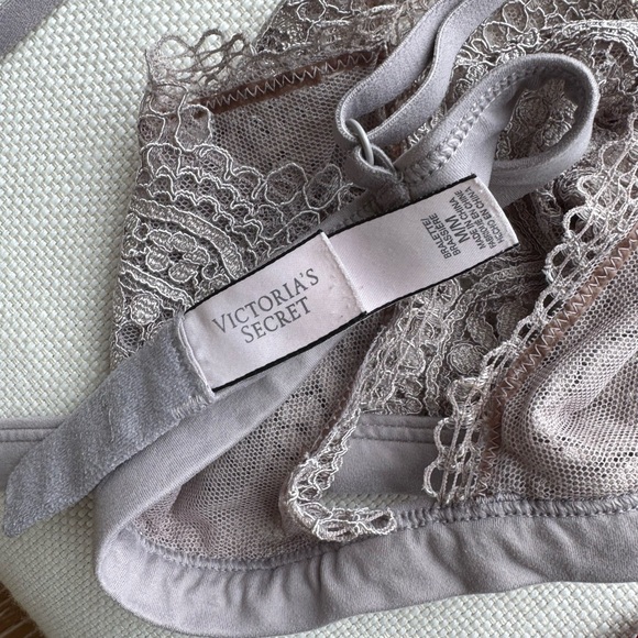 Victoria’s Secret Lace Bralettes (4) Size M - Picture 9 of 9